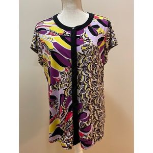 Women’s multi-colored print dress shirt, size XL.